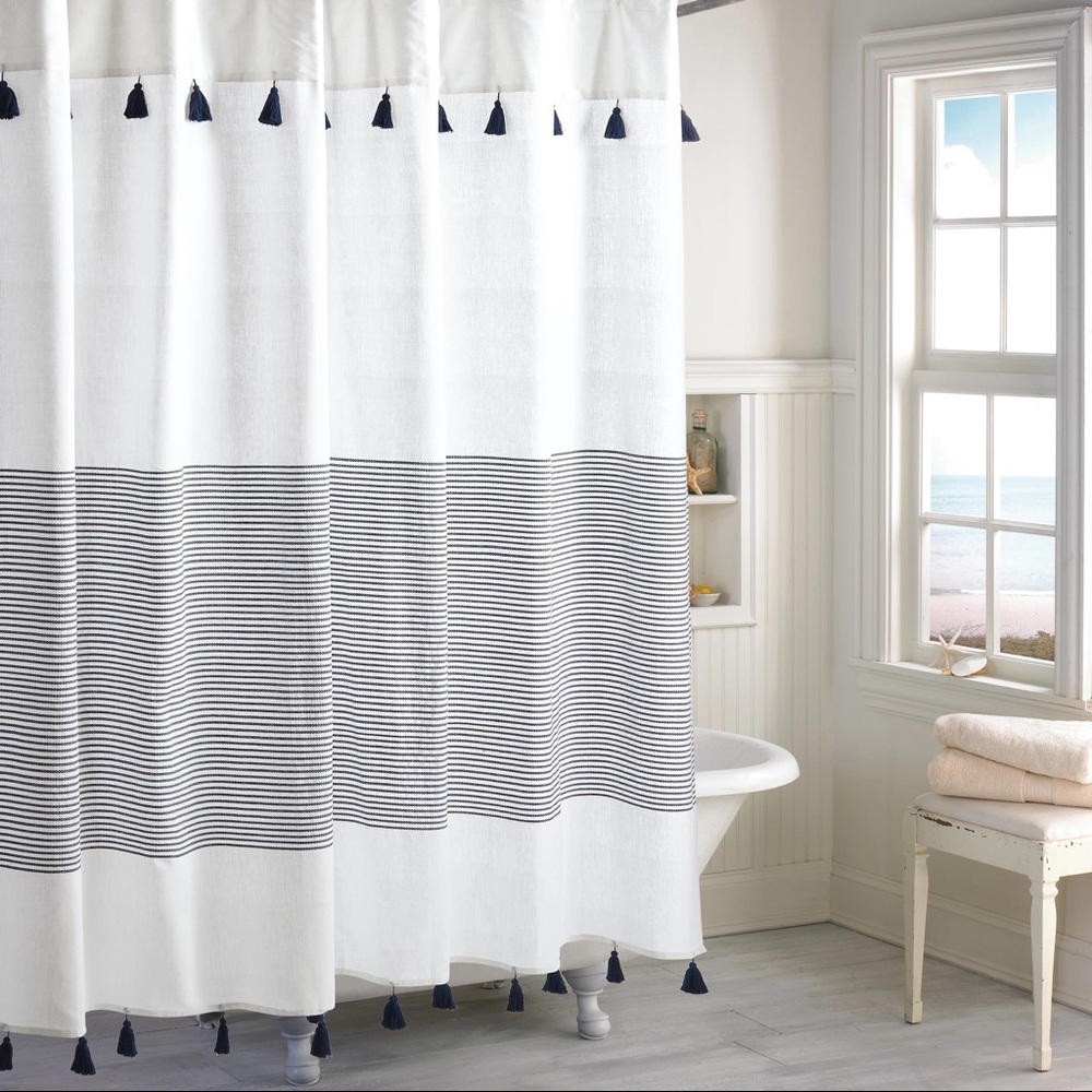 Campanella 100% Cotton Tassel Striped Shower Curtain